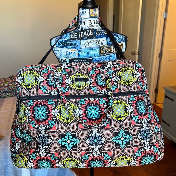 Vera Bradley Sierra Weekender Duffel Bag - Picture 1 of 8